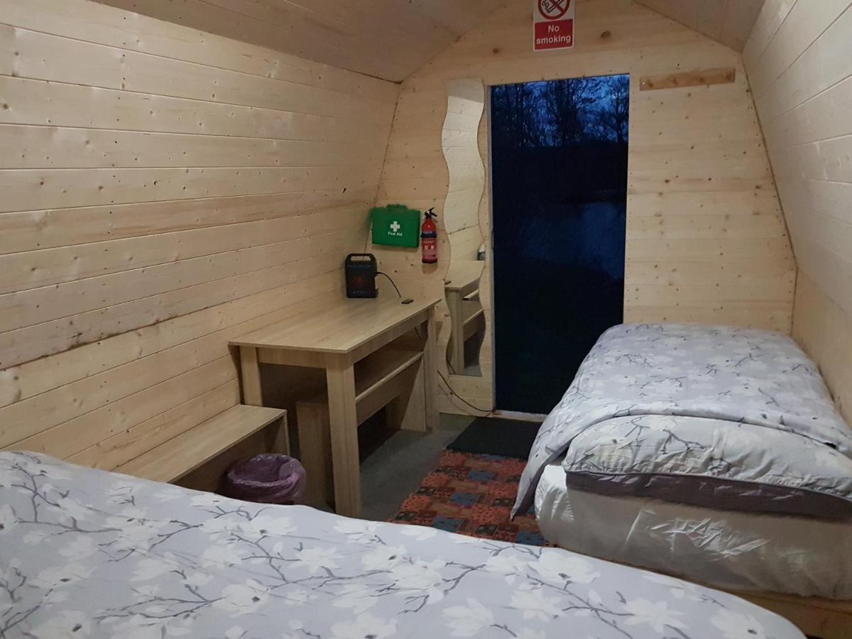 Hotel Rum Bridge "Patsy'S" Family Glamping Pod à Clare Extérieur photo