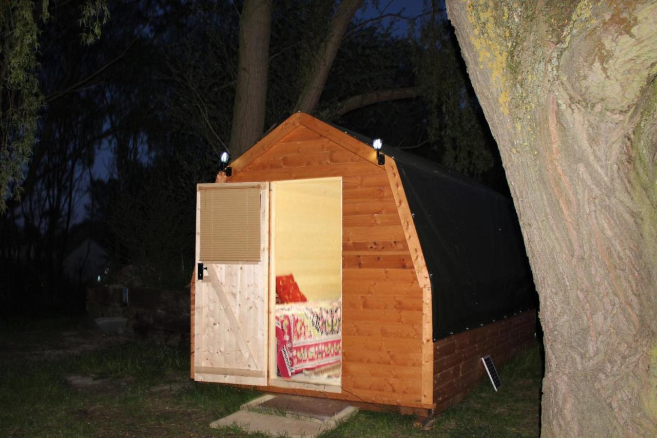 Hotel Rum Bridge "Patsy'S" Family Glamping Pod à Clare Extérieur photo