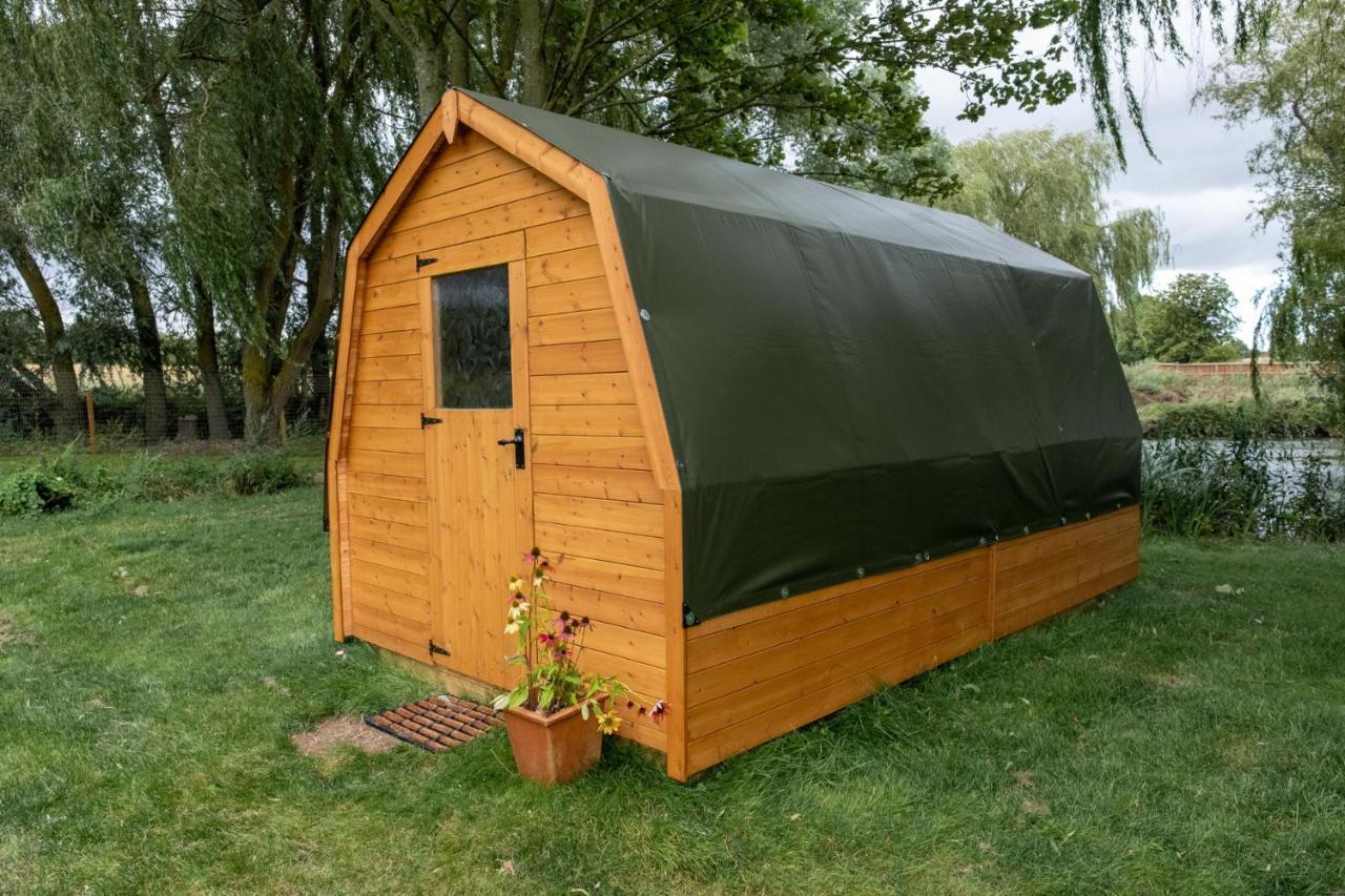 Hotel Rum Bridge "Patsy'S" Family Glamping Pod à Clare Extérieur photo